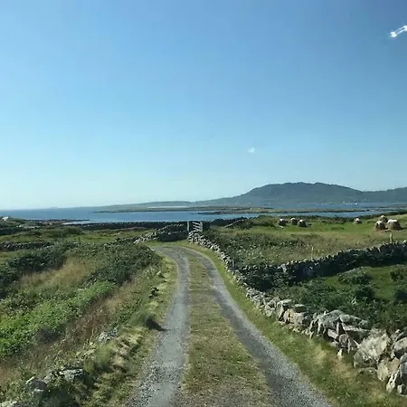An Sean Teach Holiday home Carna